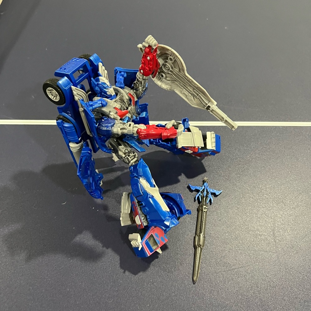 Transformers Studio Series Leader Class Age of Extinction Optimus Prime